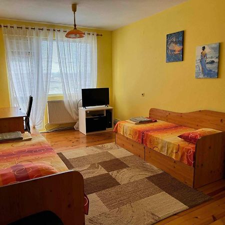 Къща За Гости Шишкови Shabla Ngoại thất bức ảnh